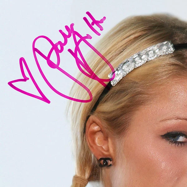 RARE-T Paris Hilton Photo Limited Signature Edition Studio Licensed Custom Frame 2 RARE-T Paris Hilton Photo Limited Signature Edition Studio Licensed Custom Frame