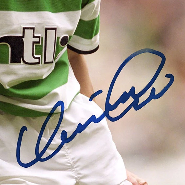 RARE-T Limited Edition Frames Celtic FC - Henrik Larsson Photo Limited Signature Edition Studio Licensed Custom Frame 4 RARE-T Limited Edition Frames Celtic FC - Henrik Larsson Photo Limited Signature Edition Studio Licensed Custom Frame