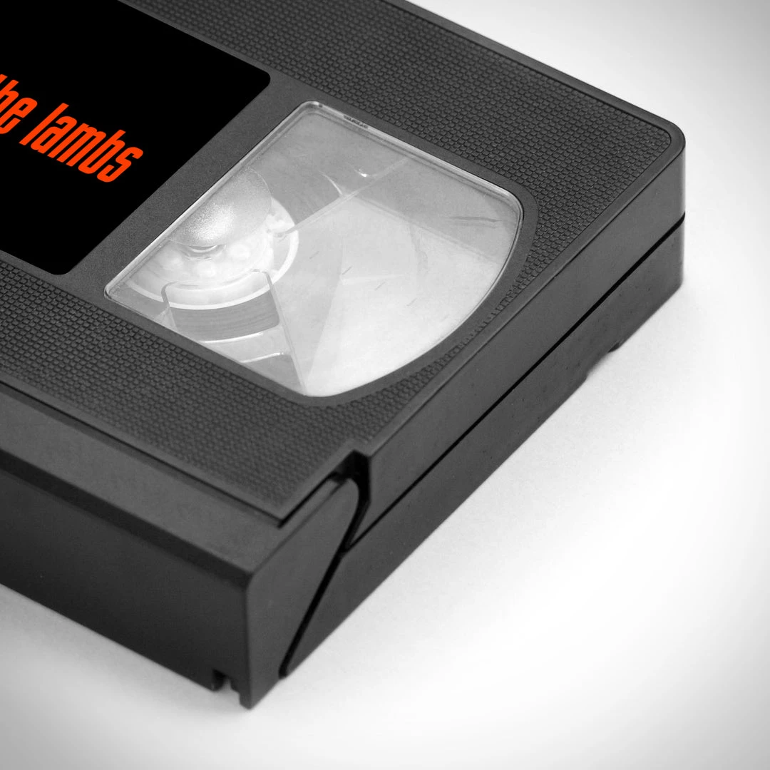 RARE-T The Silence Of The Lambs Photo & VHS Limited Signature Edition Studio Licensed Custom Frame 10 RARE-T The Silence Of The Lambs Photo & VHS Limited Signature Edition Studio Licensed Custom Frame