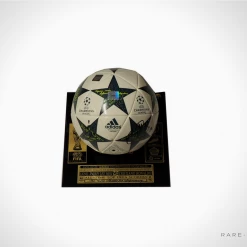 KOREA Messi & Ronaldo Hand Signed Soccer Ball Rare-T Exclusive Museum Display Sports Memorabilia