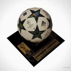 KOREA Messi & Ronaldo Hand Signed Soccer Ball Rare-T Exclusive Museum Display Sports Memorabilia