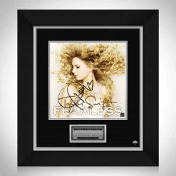 RARE-T Limited Edition Frames Taylor Swift Fearless LP Cover Limited Signature Edition Studio Licensed Custom Frame 15 RARE-T Limited Edition Frames Taylor Swift Fearless LP Cover Limited Signature Edition Studio Licensed Custom Frame