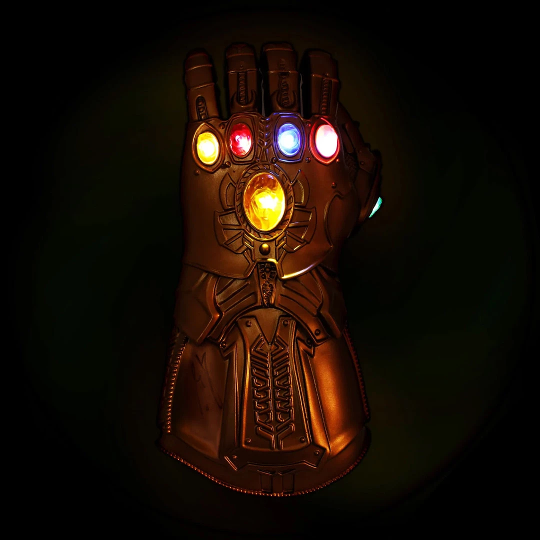 PPC Avengers Infinity Gauntlet 'Light-Up' Thanos Glove - Beckett Witnessed Hand Signed By Josh Brolin With Museum Display 7 PPC Avengers Infinity Gauntlet 'Light-Up' Thanos Glove - Beckett Witnessed Hand Signed By Josh Brolin With Museum Display