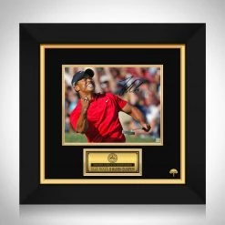 RARE-T Sports Memorabilia Tiger Woods 15 Majors Champion Photo Limited Signature Edition Studio Licensed Photo Custom Frame