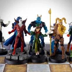 RARE-T Game Room Limited Edition Dc Vintage Chess Set With 32 Numbered Eagle Moss Figures & Comic Books.